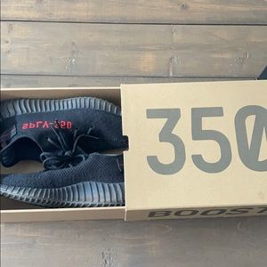 Yeezy Boost 350 V2 Breds
